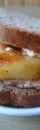 Mini burger van foie gras en gegrilde appel met calvados
